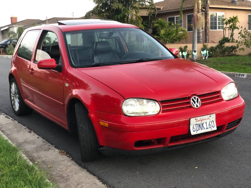 Illustration for article titled At $5,495, Is This 2000 VW GTI VR6 a Hot Hatch You Could Warm Up To?